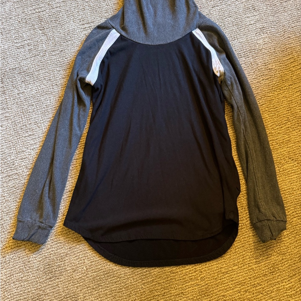 Kiya Tomlin Black and Gray Turtleneck sweatshirt